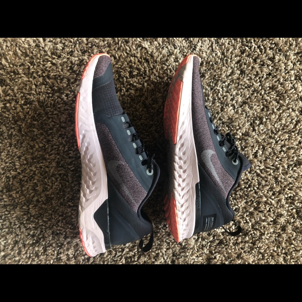 Women’s Nike shield odyssey react size 7